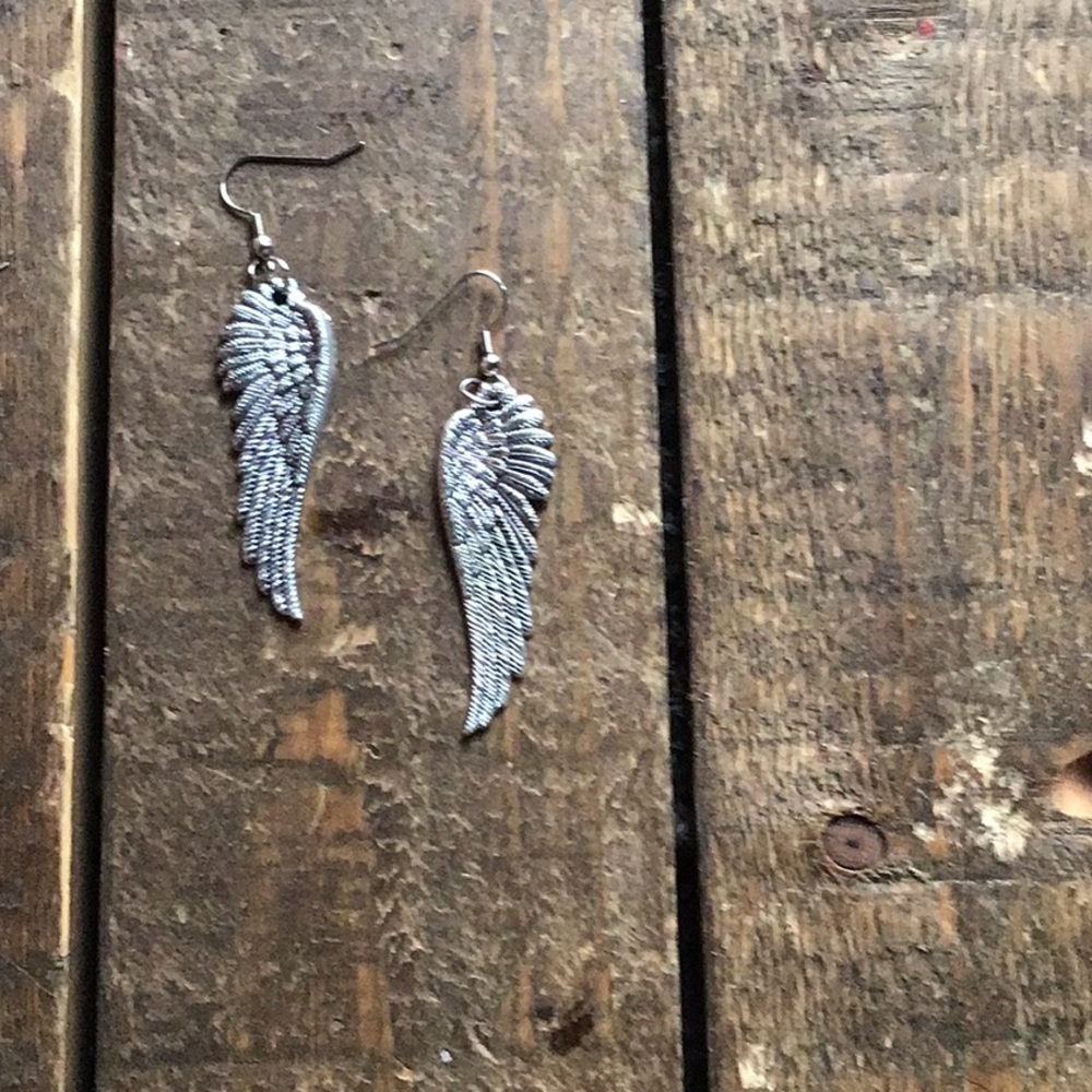 Wing earrings